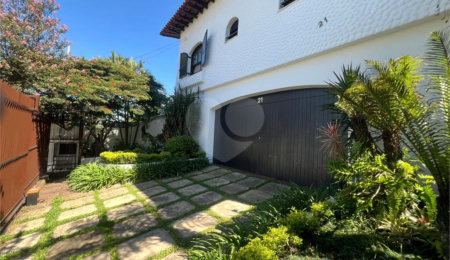 Casa à venda com 5 quartos, sendo 4 suítes,  em Parque Maria Helena, São Paulo, SP