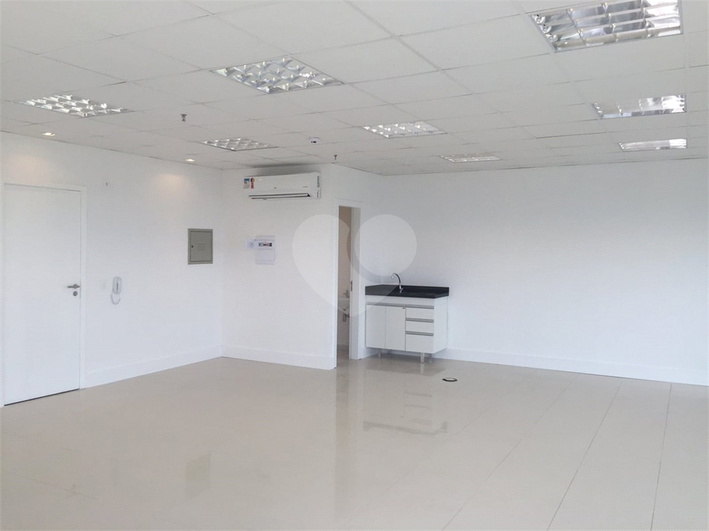 Sala à venda em Parque Bela Vista, Votorantim, SP