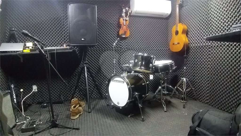 Sobrado à venda com 2 quartos em Vila Gumercindo, São Paulo, SP
