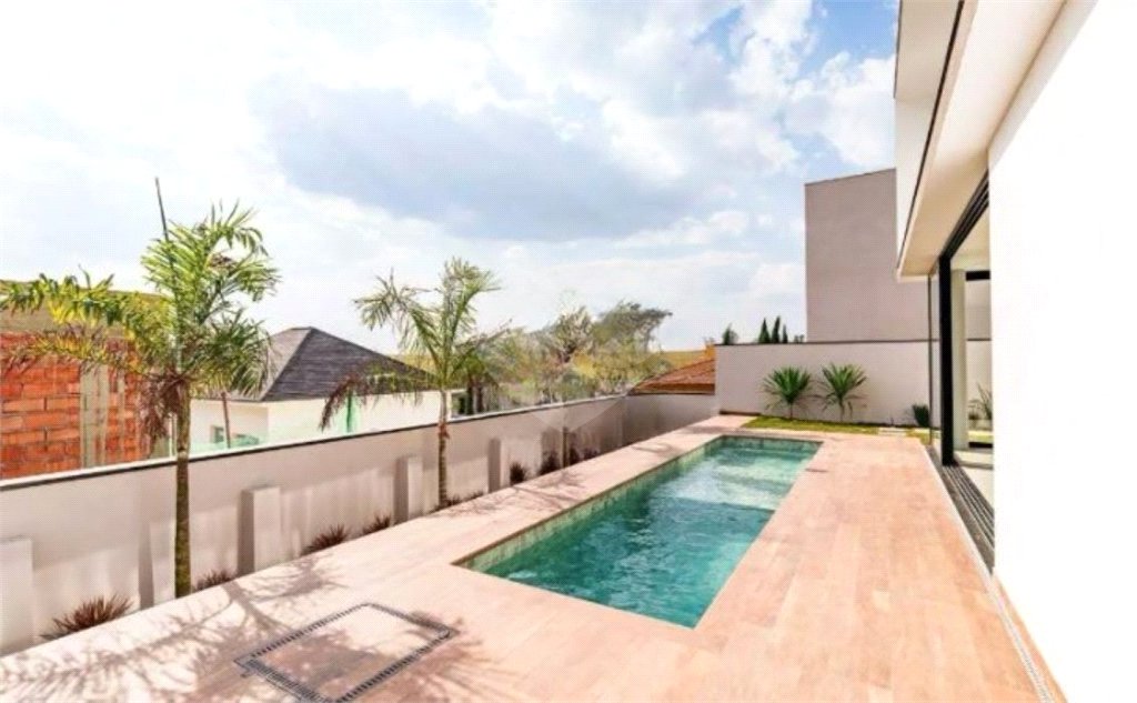 Casa à venda com 3 quartos, sendo 2 suítes,  no condomínio Alphaville Dom Pedro Iii, Campinas - SP