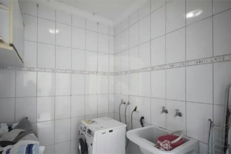 Casa à venda com 5 suítes em Jardim Londrina, São Paulo, SP