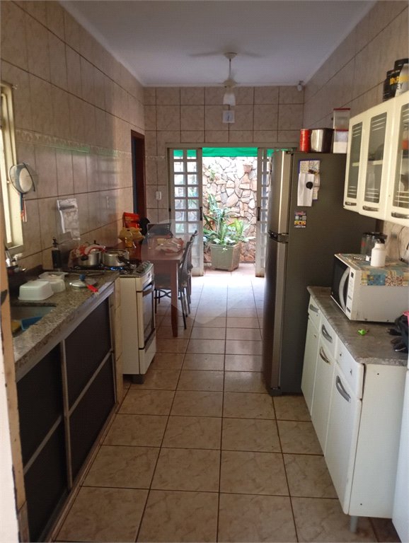 Casa à venda com 3 quartos em Jardim Alexandre Balbo, Ribeirão Preto, SP