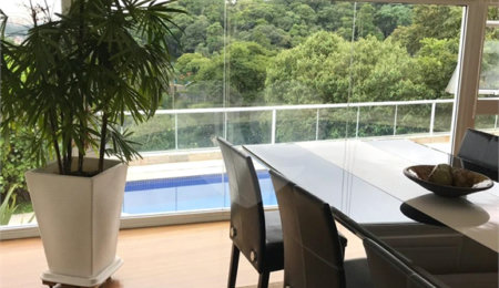 Casa à venda com 4 quartos, sendo 8 suítes,  no condomínio Residencial Jd. Ibiratiba, São Paulo - SP