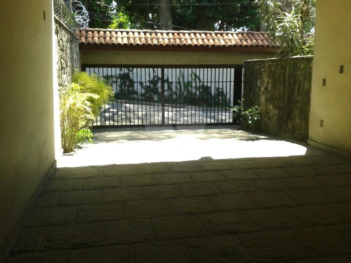 Sobrado à venda com 5 quartos, sendo 1 suíte, em Tremembé, São Paulo, SP