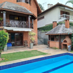 Sobrado à venda com 4 quartos, sendo 2 suítes,  em Jardim Leonor, São Paulo, SP