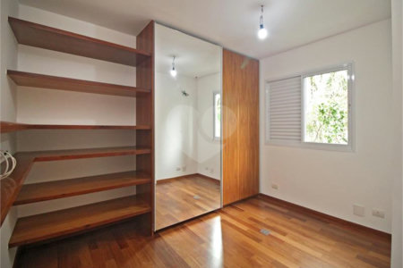 Casa à venda com 3 suítes no condomínio Brooklin Hills, São Paulo - SP