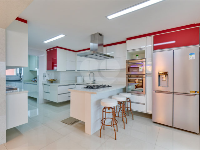 Apartamento à venda com 4 suítes em Vila Sofia, São Paulo, SP