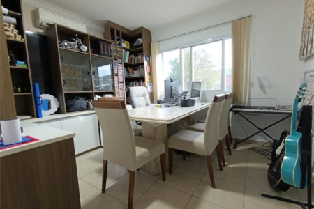 Casa à venda com 4 quartos, sendo 1 suíte, no condomínio Jardim Reserva Bom Viver de Indaiatuba, Indaiatuba - SP