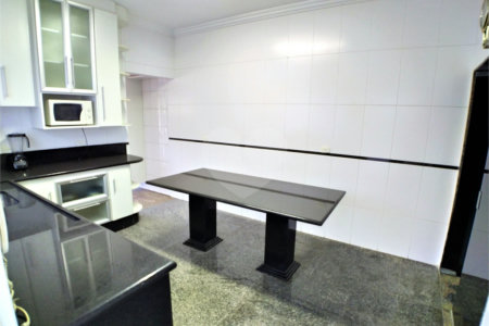 Sobrado à venda com 3 quartos, sendo 1 suíte,  em Vila Mazzei, São Paulo, SP