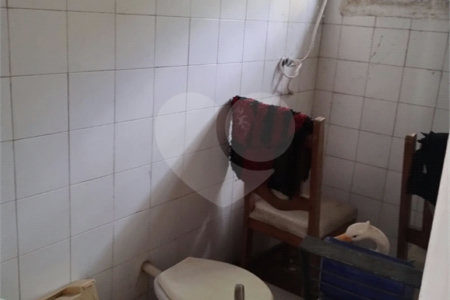 Casa à venda com 5 quartos, sendo 3 suítes, no condomínio Vilarejo, Rio de Janeiro - RJ