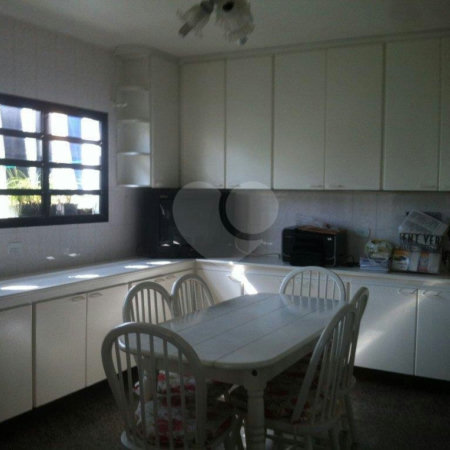 Sobrado à venda com 3 quartos, sendo 1 suíte, em Vila Paulicéia, São Paulo, SP