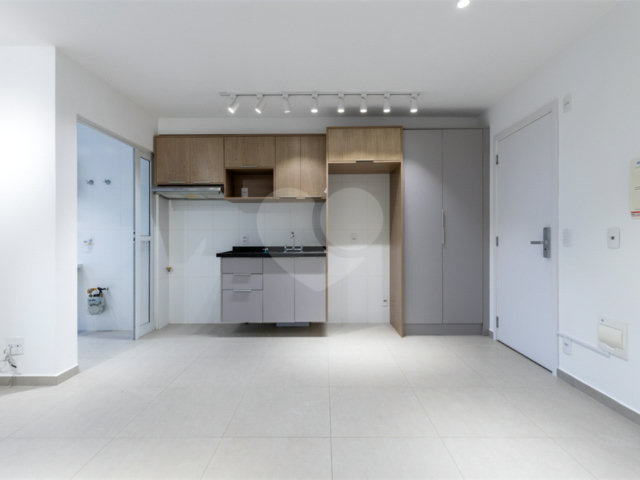 Apartamento à venda com 2 quartos, sendo 1 suíte,  em Santo Amaro, São Paulo, SP