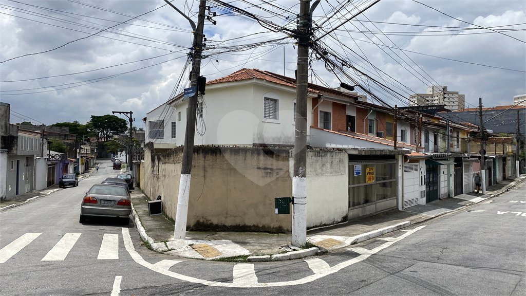 Sobrado à venda com 3 quartos, sendo 1 suíte, em Interlagos, São Paulo, SP
