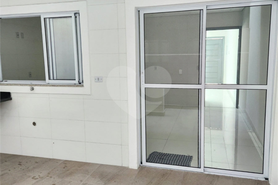 Sobrado à venda com 3 quartos, sendo 1 suíte,  em Vila Pereira Barreto, São Paulo, SP