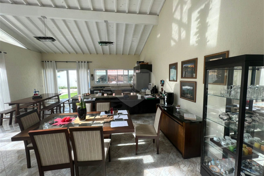 Casa à venda com 4 suítes no condomínio Parque Petrópolis 4 Secção, Mairiporã - SP