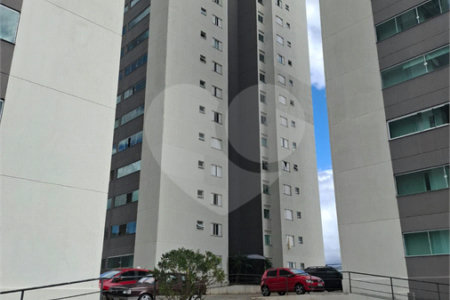 Apartamento à venda com 3 quartos, sendo 1 suíte,  em Vila São Sebastião, Mogi das Cruzes, SP