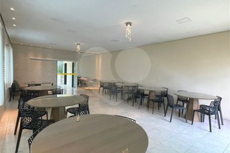 Casa à venda com 3 quartos, sendo 1 suíte,  no condomínio Montpellier, Mogi das Cruzes - SP