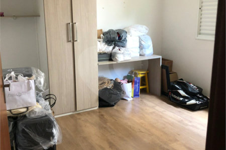 Casa à venda com 3 quartos, sendo 1 suíte, no condomínio Fiorella, Valinhos - SP