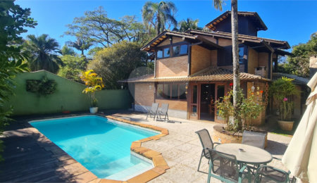 Casa à venda com 4 suítes em Serra da Cantareira, Mairiporã, SP