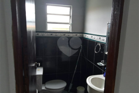Sobrado à venda com 2 suítes no Centro, Bom Jesus dos Perdões, SP