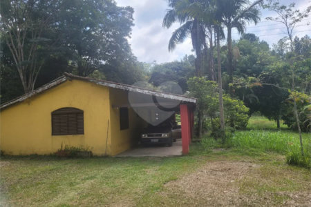Sítio à venda com 2 quartos em Taiaçupeba, Mogi das Cruzes, SP
