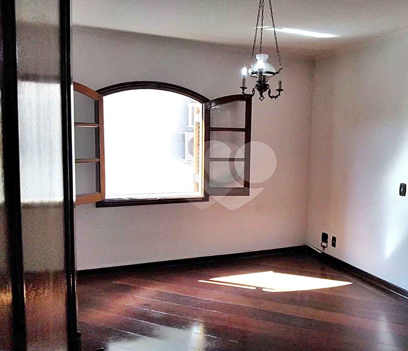 Sobrado à venda com 4 quartos, sendo 2 suítes, em Jardim São Bento, São Paulo, SP