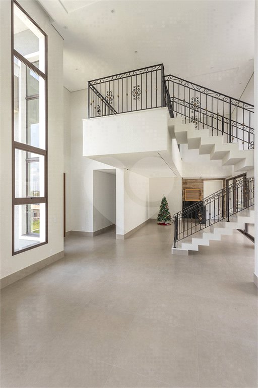 Casa à venda com 4 quartos, sendo 3 suítes, no condomínio Campo de Toscana, Vinhedo - SP