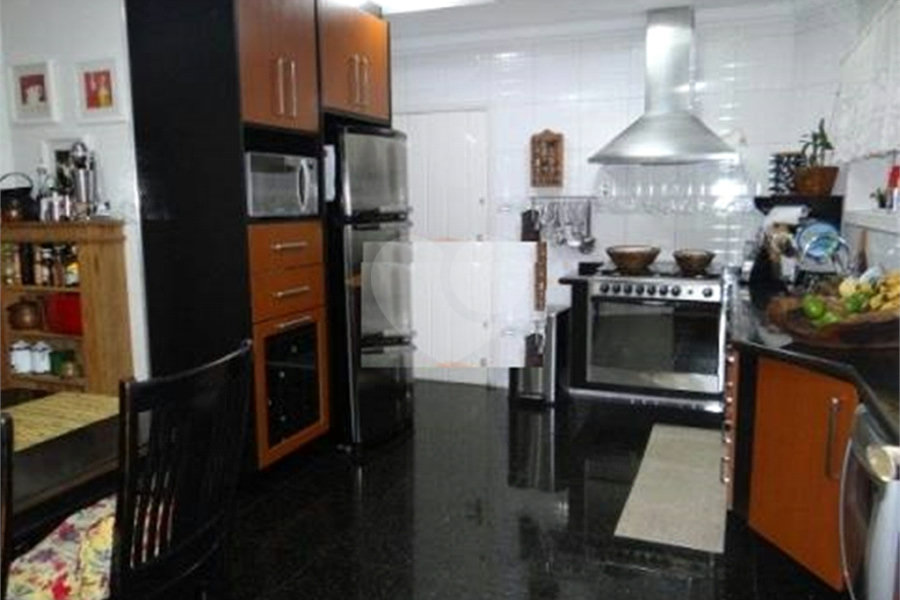 Casa à venda com 4 suítes em Jardim Floresta, São Paulo, SP