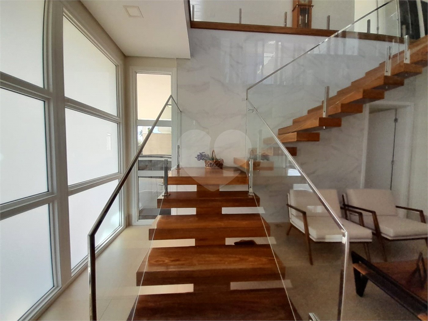 Casa à Venda no Condomínio Damha III – Elegância e Conforto para sua Família