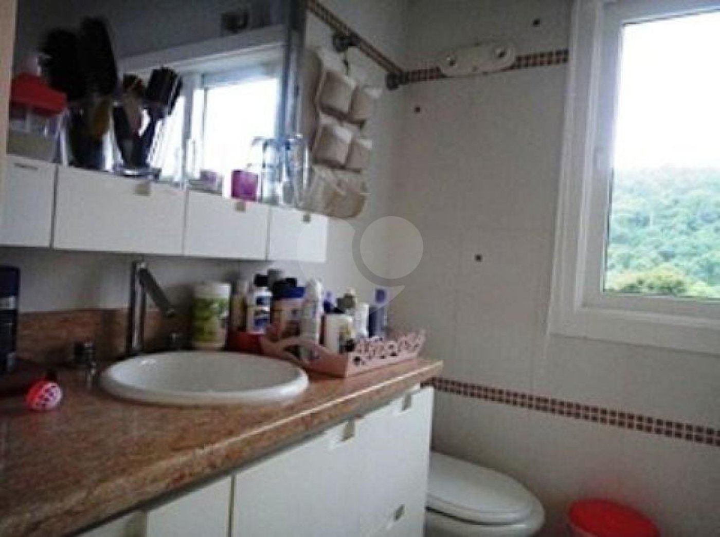 Casa à venda com 4 quartos, sendo 3 suítes, no condomínio Residencial Jardim Itatinga, São Paulo - SP