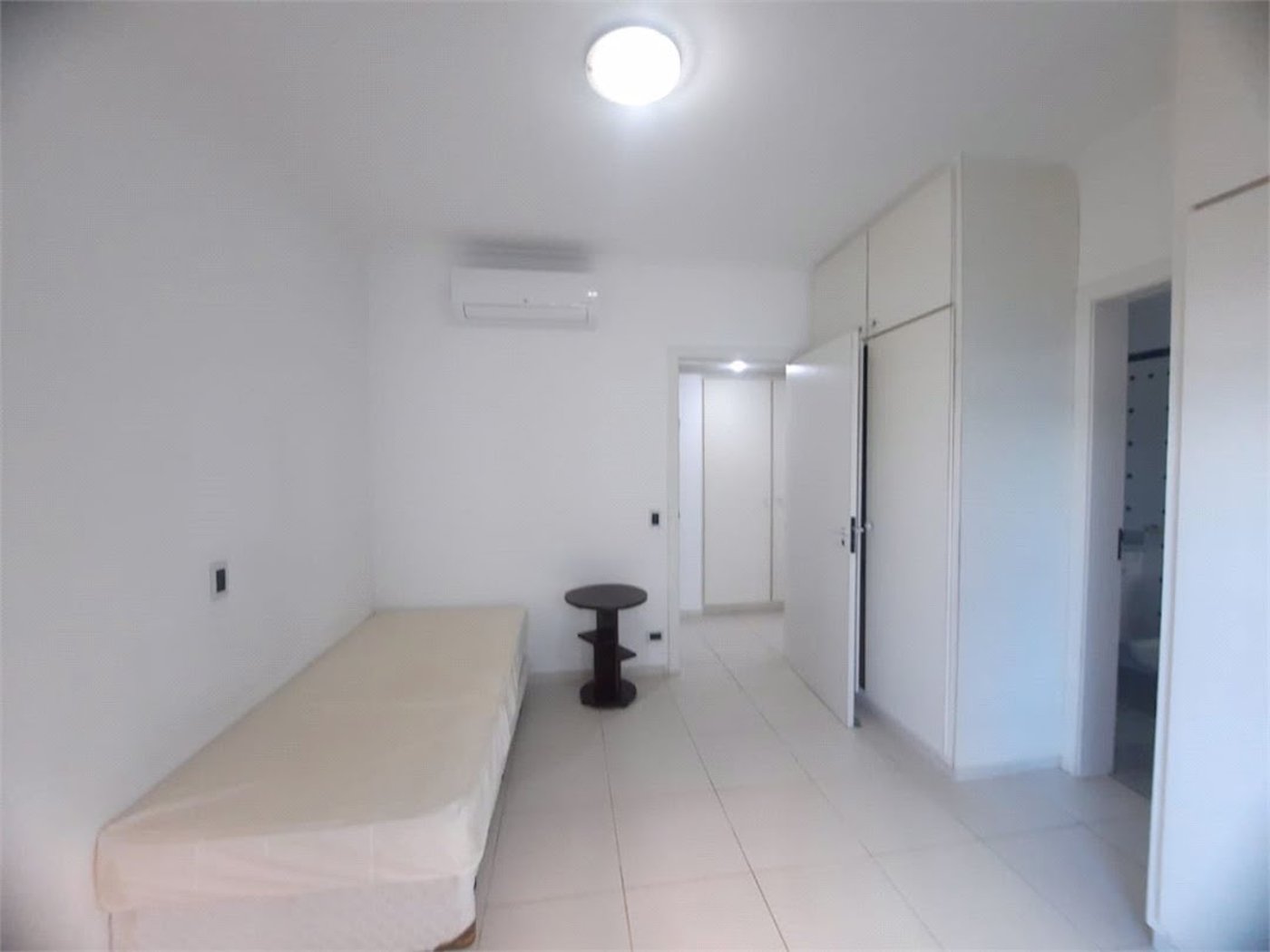 Apartamento Residencial à venda, Pitangueiras, Guarujá - AP0136.