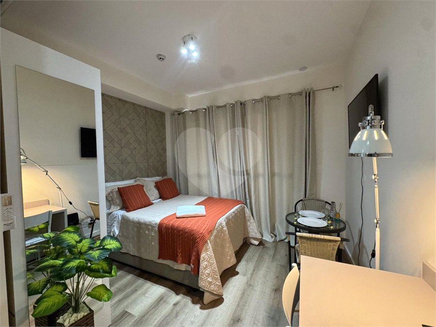 Apartamento à venda com 1 quarto em Vila Cordeiro, São Paulo, SP