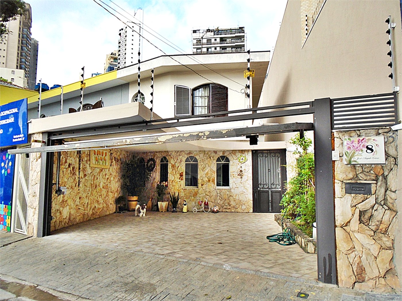 Casa à venda com 3 quartos, sendo 1 suíte, no condomínio Praça Doutor José Augusto César,8, São Paulo - SP
