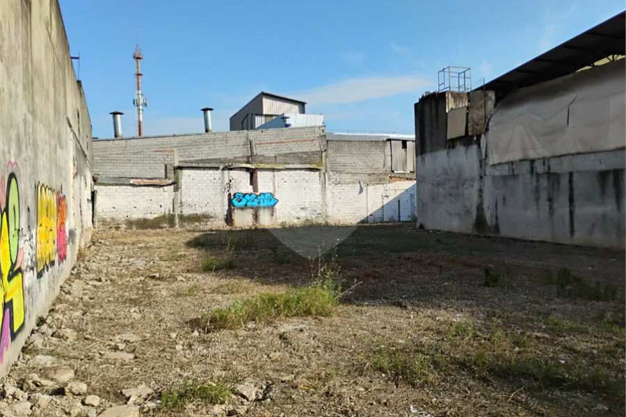 Terreno de 828 m² à venda no Ipiranga — Excelente oportunidade para investidores!