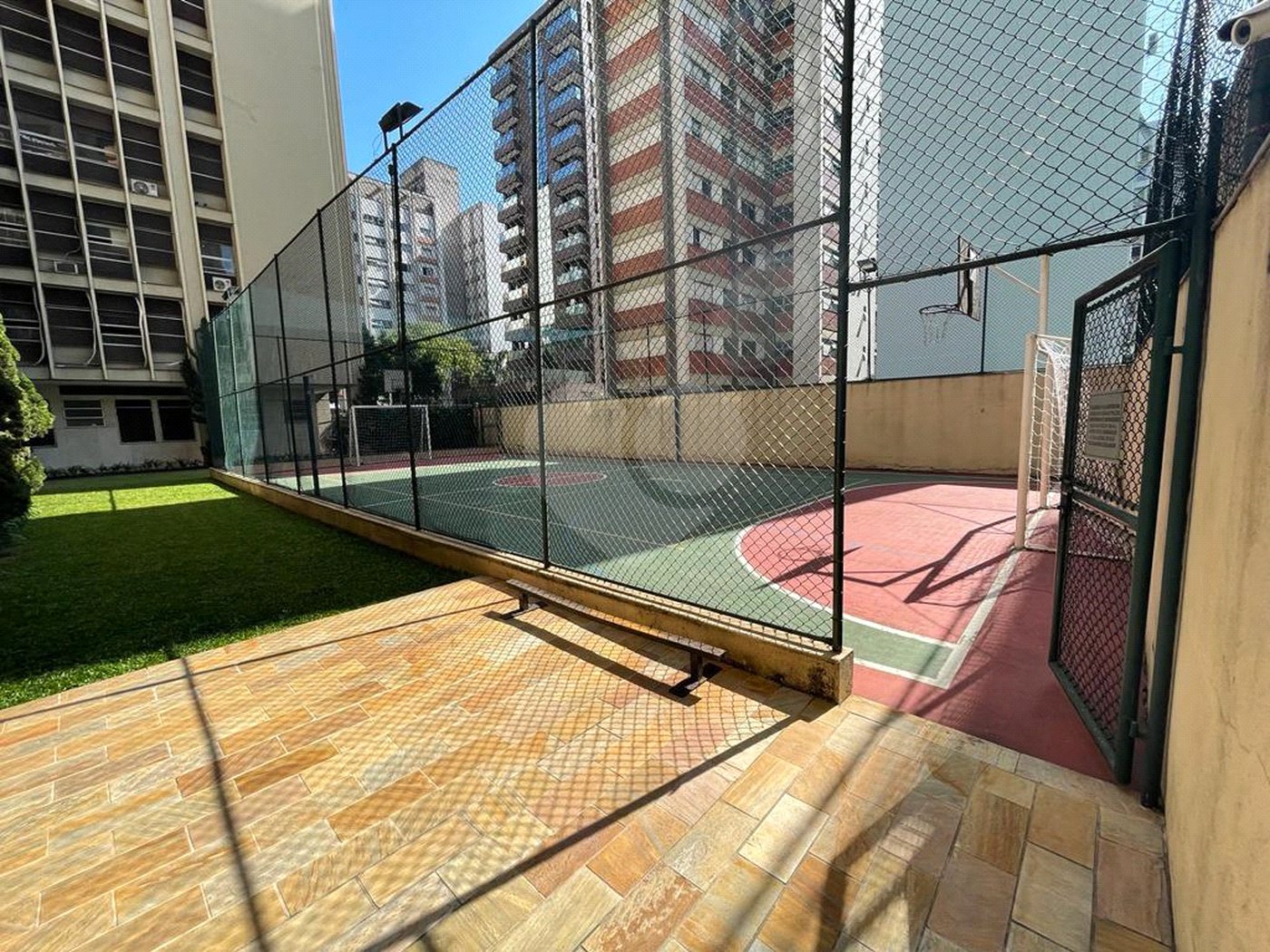 Apartamento à venda com 3 suítes em Vila Buarque, São Paulo, SP