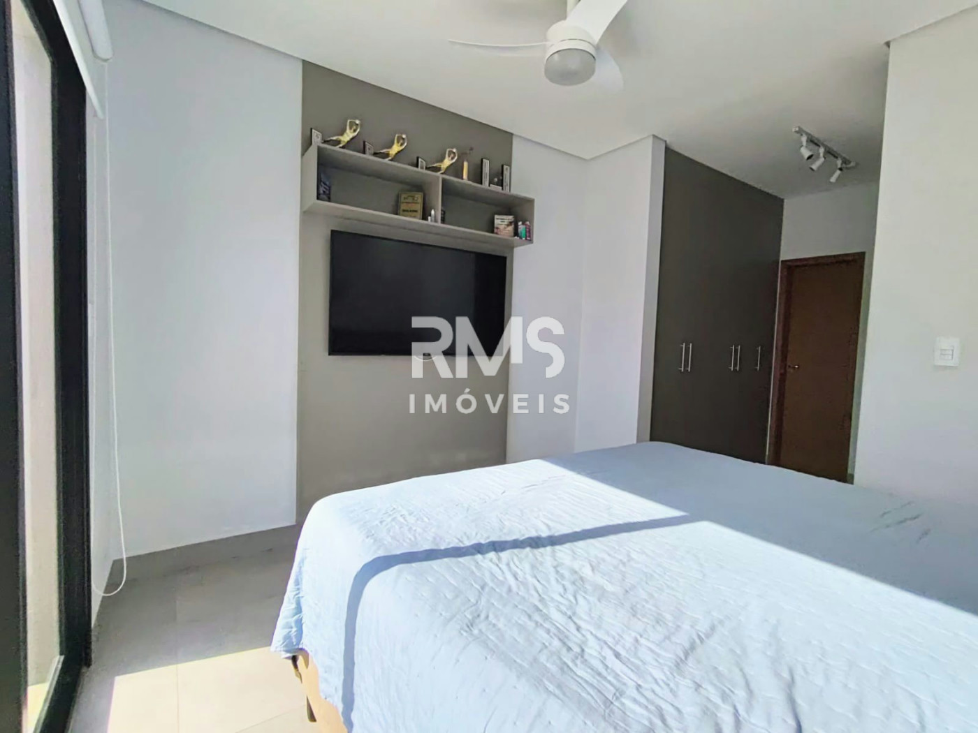 Casa à venda com 3 quartos, sendo 1 suíte, no condomínio Residencial Mont Blanc, Itu - SP