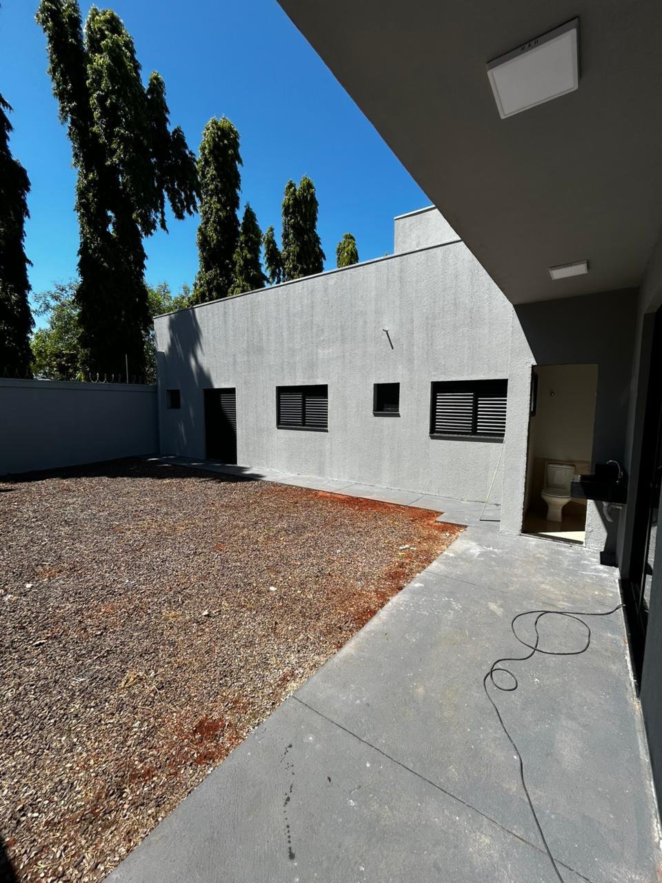 Casa à venda com 3 quartos, sendo 1 suíte,  em Três Lagoas, MS