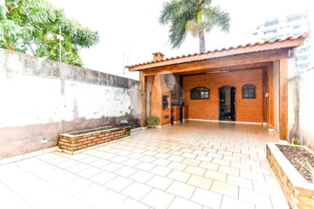 Sobrado à venda com 4 quartos, sendo 1 suíte, em Vila Nova Mazzei, São Paulo, SP