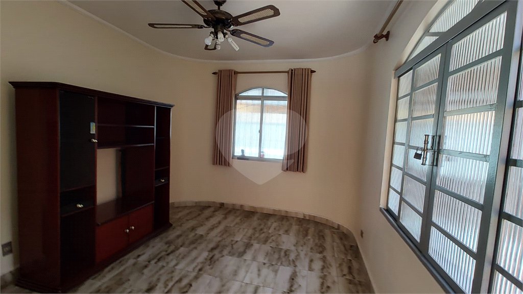 Sobrado à venda com 3 quartos, sendo 1 suíte,  em Artur Alvim, São Paulo, SP