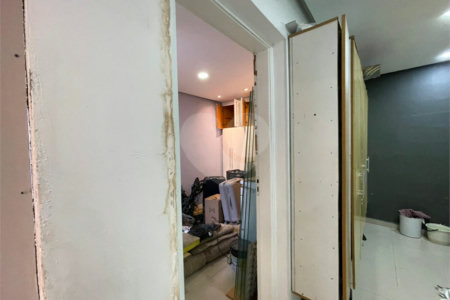 Sobrado à venda com 3 quartos em Quinta da Paineira, São Paulo, SP