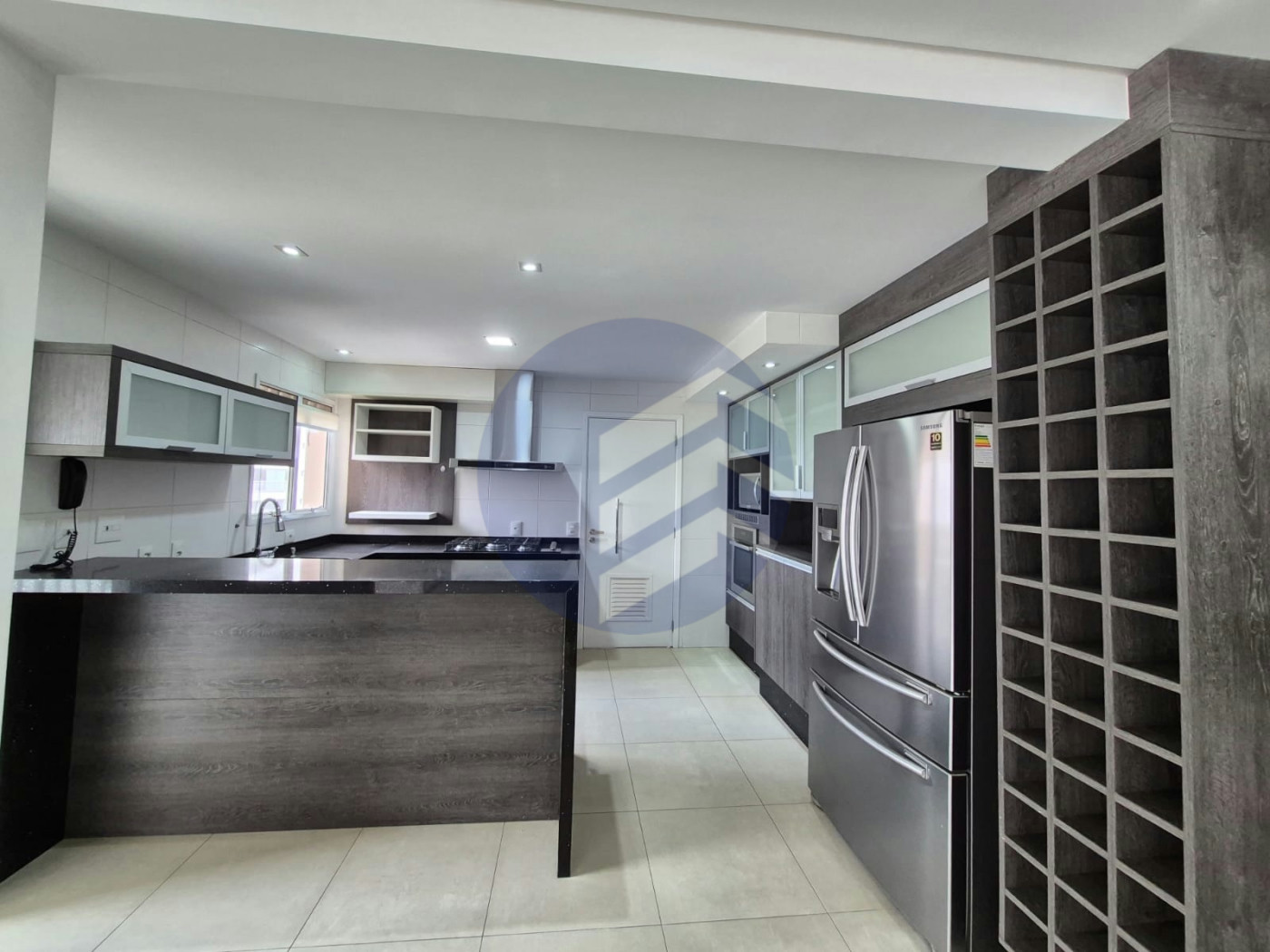 Apartamento à venda ou para alugar, 110m² com 2 quartos, sendo 1 suíte, escritório e  vagas Condomínio Paulistano, São Paulo - SP