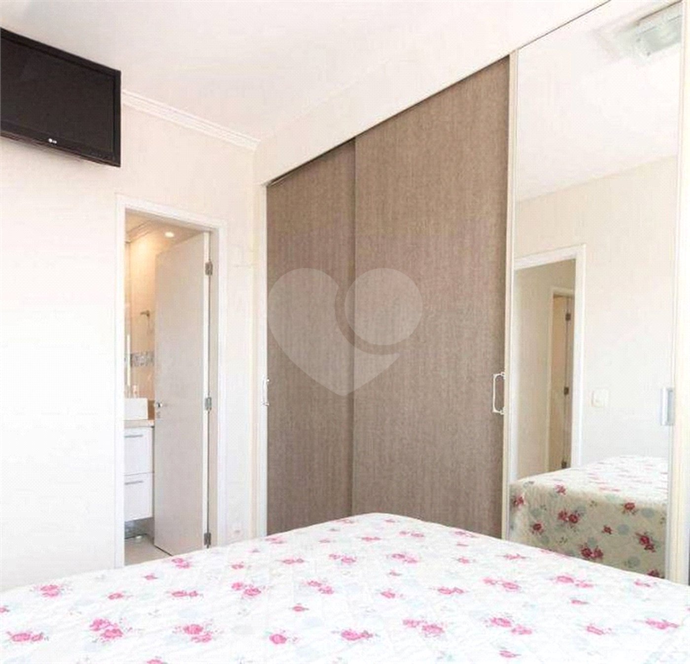 Apartamento Condominio Clube em Pinheiros com 90 m² Útil com 3 dormitórios sendo 1 suíte com 1 Vagas