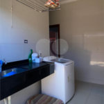 Excelente casa com muito boa localização no Condomínio Eldorado á venda.