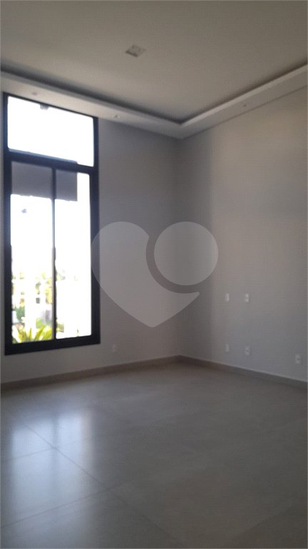 Casa à venda com 3 suítes no condomínio Jardim Laguna, Indaiatuba - SP