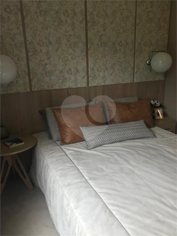 Apartamento à venda com 2 quartos, sendo 1 suíte,  em Jardim das Acácias, São Paulo, SP