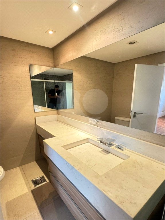 Apartamento à venda com 2 quartos, sendo 1 suíte, em Parque do Morumbi, São Paulo, SP