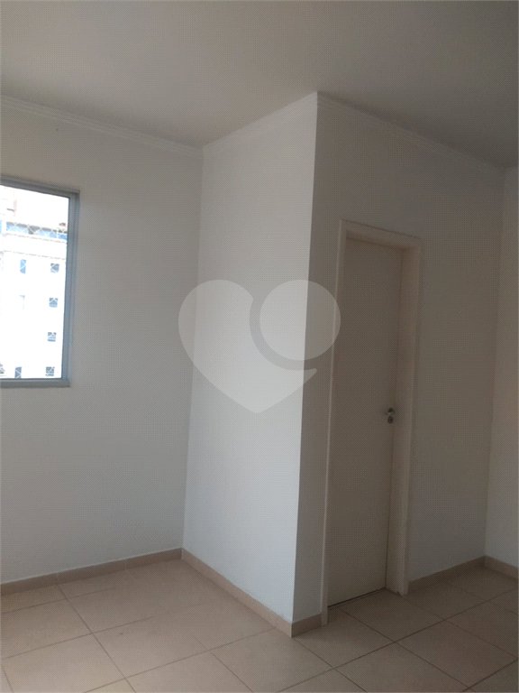 Apartamento à venda com 2 quartos, sendo 1 suíte,  em Vila Santana, Mogi das Cruzes, SP