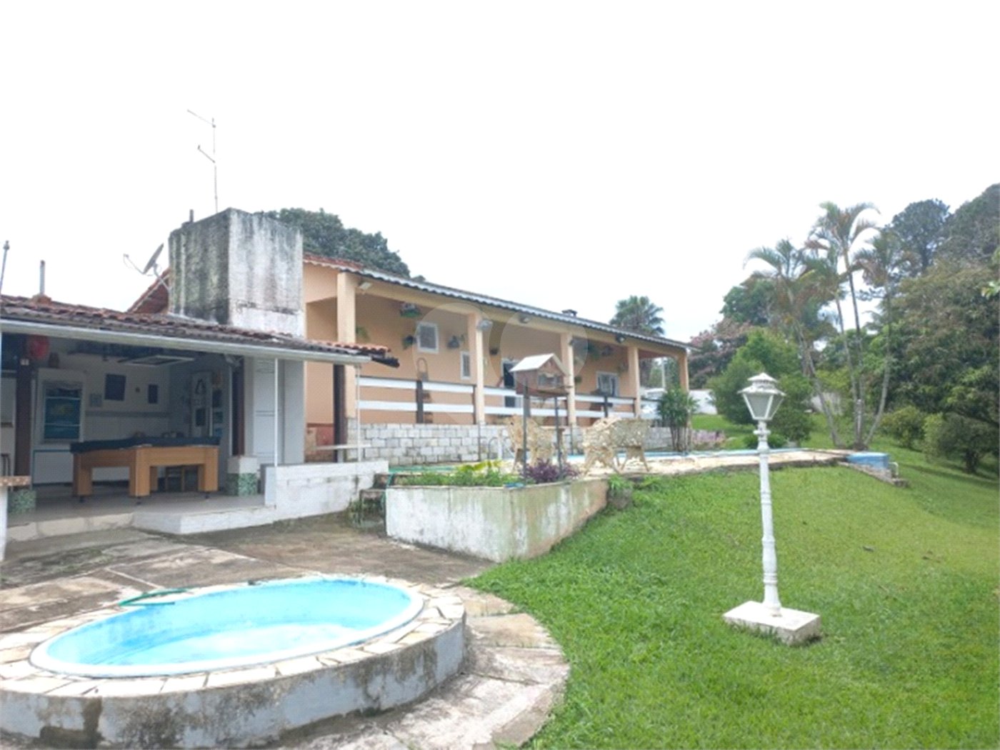 Casa à venda com 4 quartos, sendo 2 suítes, no condomínio Residencial Ypeville, Mairiporã - SP
