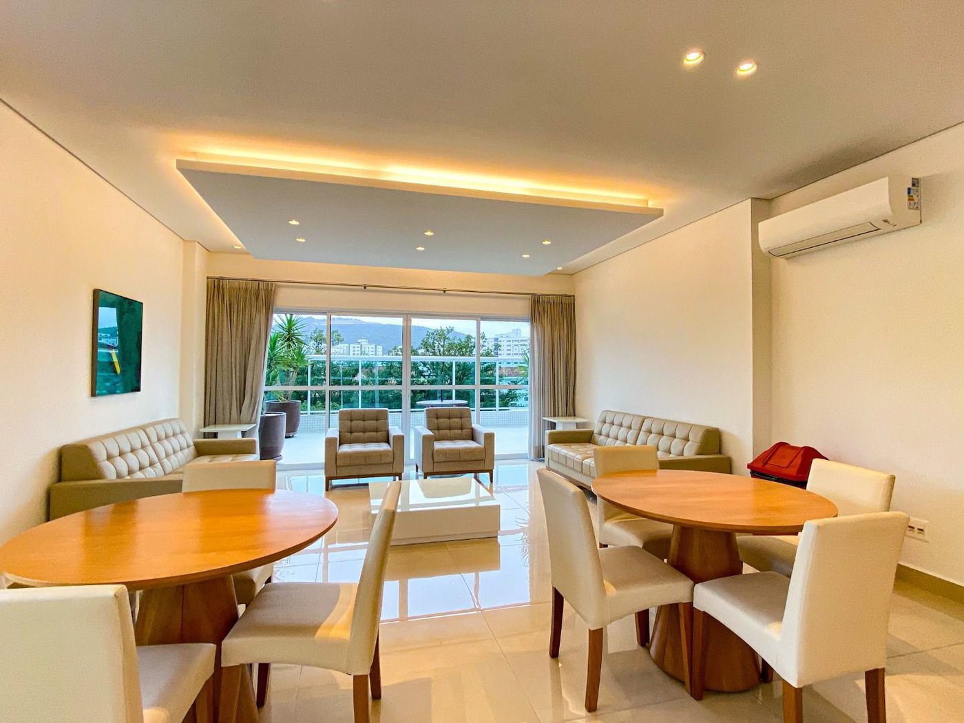 Apartamento com 2 dormitórios para alugar, 76 m² por R$ 7.000,00/mês - Gonzaga - Santos/SP