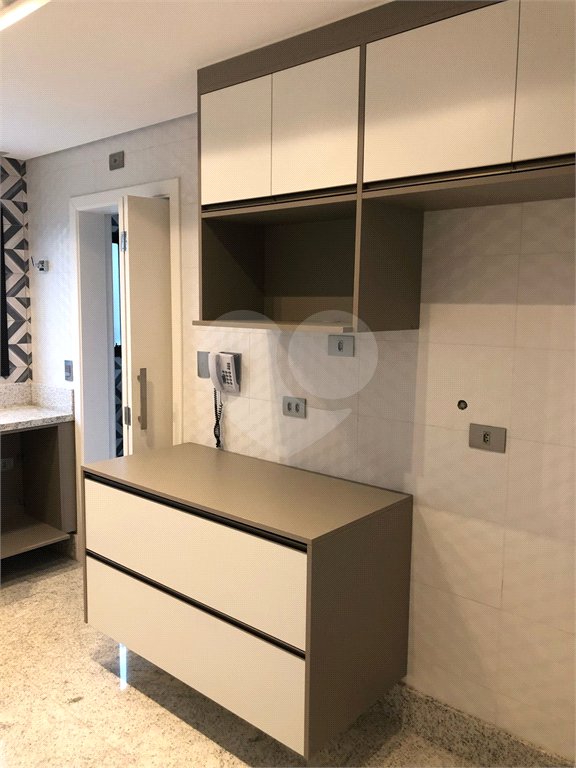 Apartamento à venda com 4 suítes em Vila Suzana, São Paulo, SP